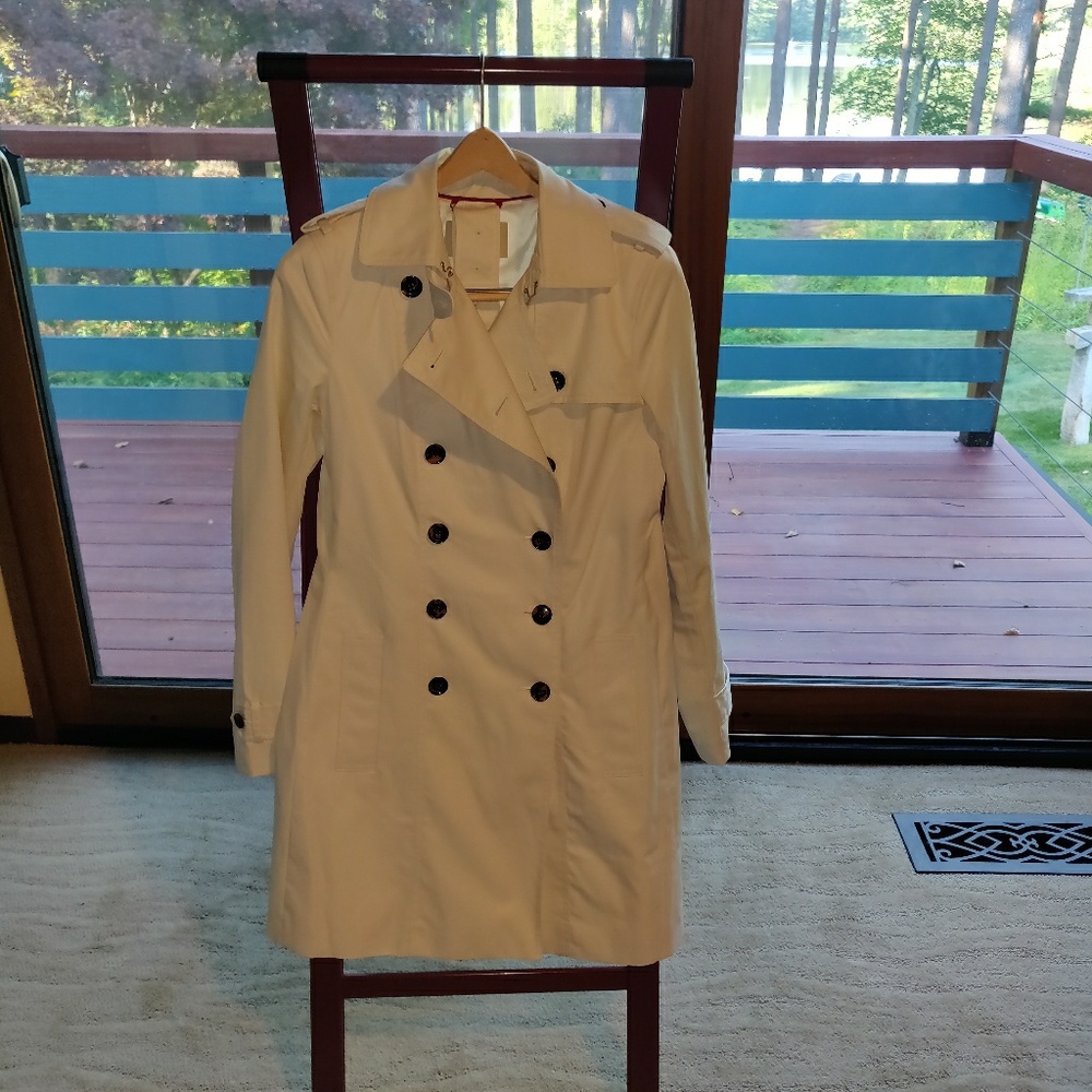 Rain coat
